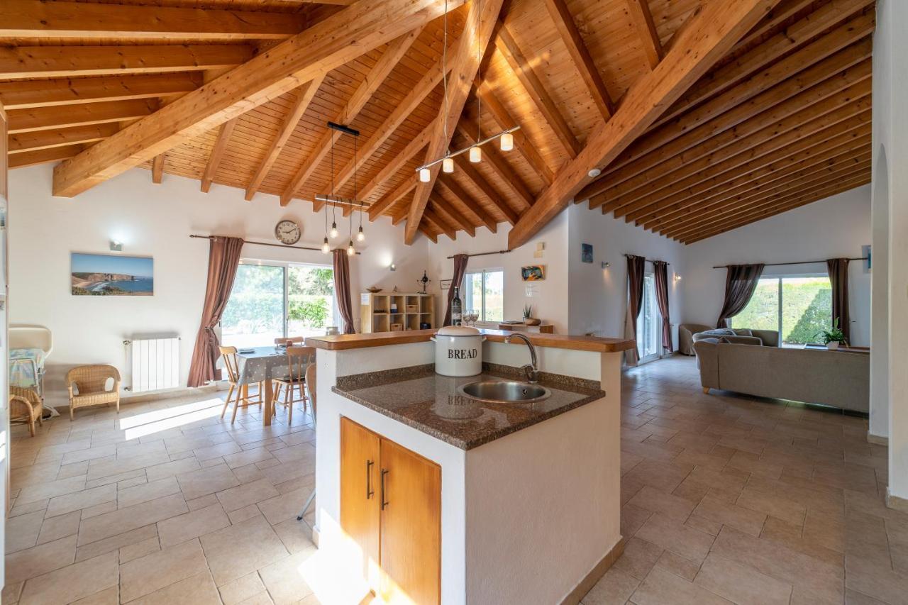 Casa Garrod - Spacious Family Villa อัลเจซูร์ ภายนอก รูปภาพ
