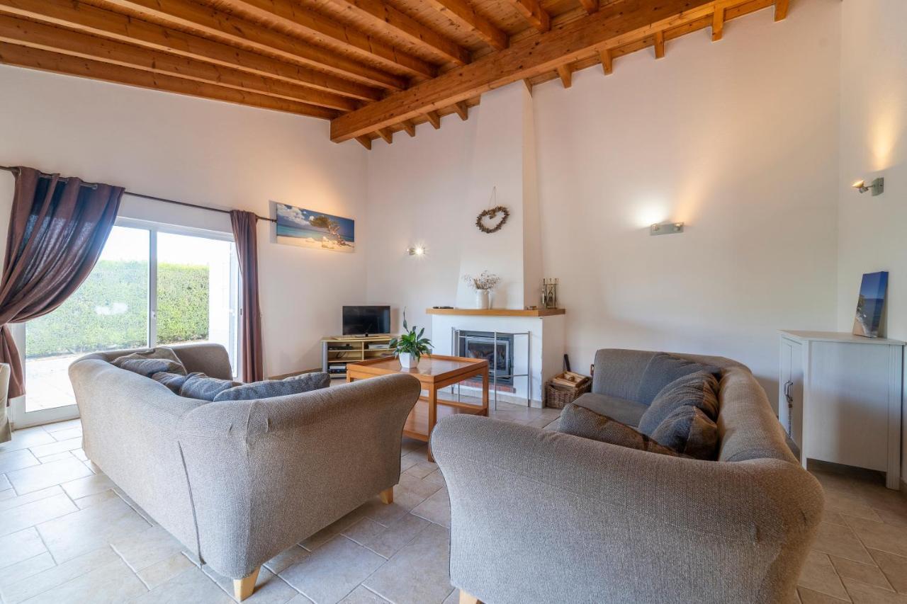 Casa Garrod - Spacious Family Villa อัลเจซูร์ ภายนอก รูปภาพ