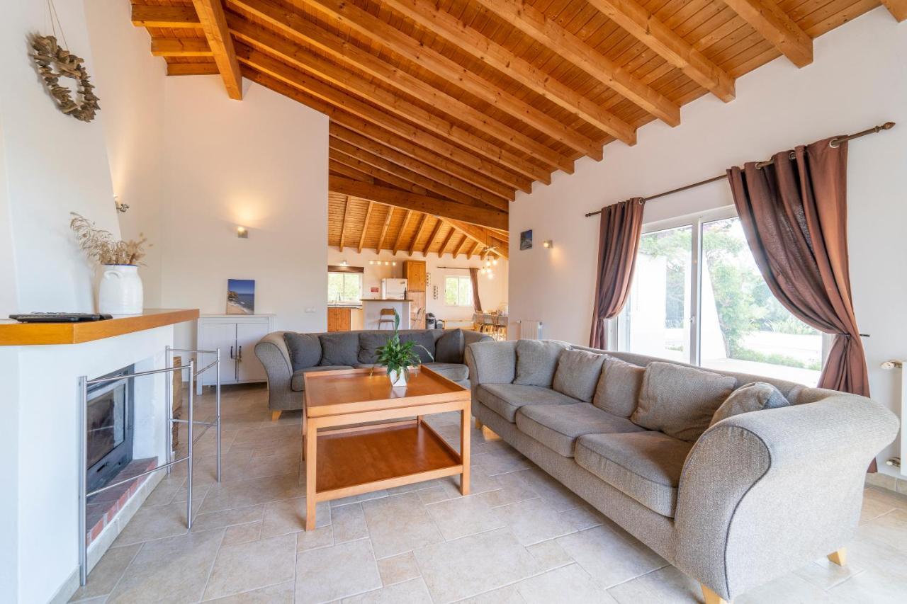 Casa Garrod - Spacious Family Villa อัลเจซูร์ ภายนอก รูปภาพ