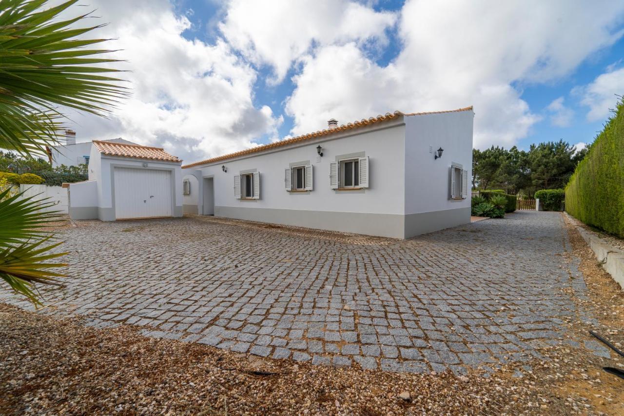 Casa Garrod - Spacious Family Villa อัลเจซูร์ ภายนอก รูปภาพ